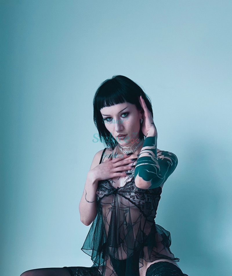 Photo escort girl miaxxhoax: the best escort service
