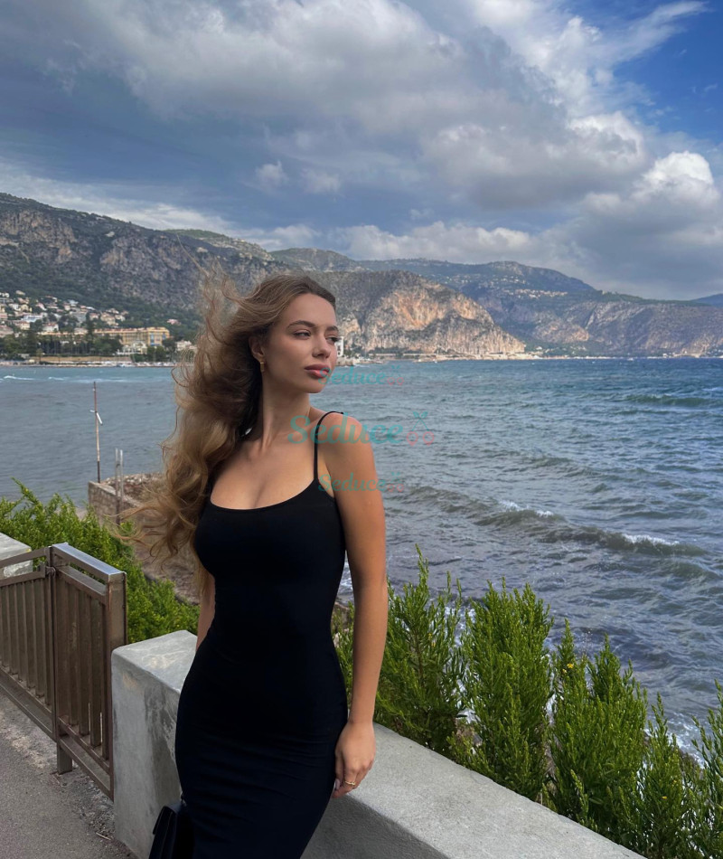 Photo escort girl Tina: the best escort service