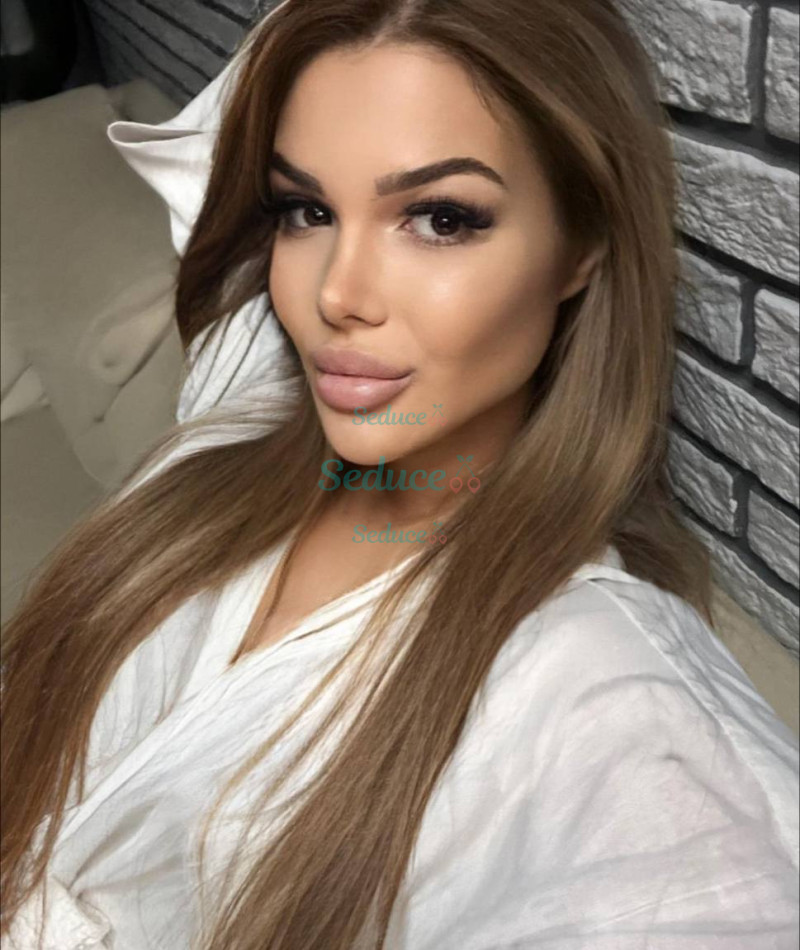 Photo escort girl Kira: the best escort service