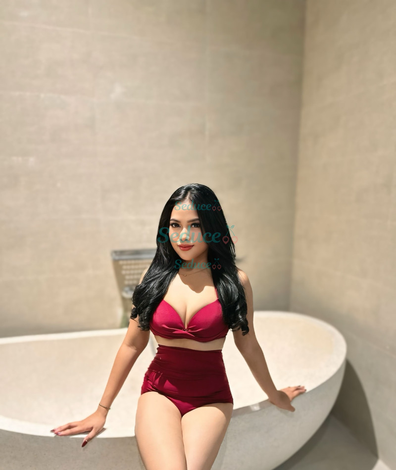 Photo escort girl Maudy: the best escort service
