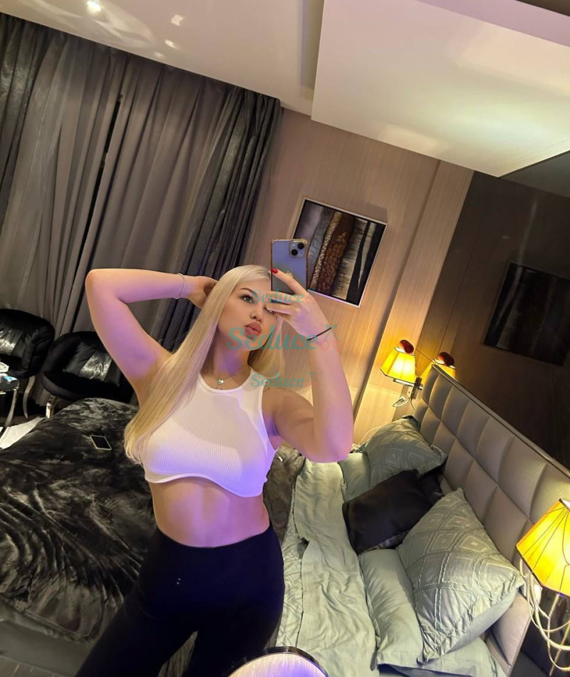 Photo escort girl Natasha: the best escort service