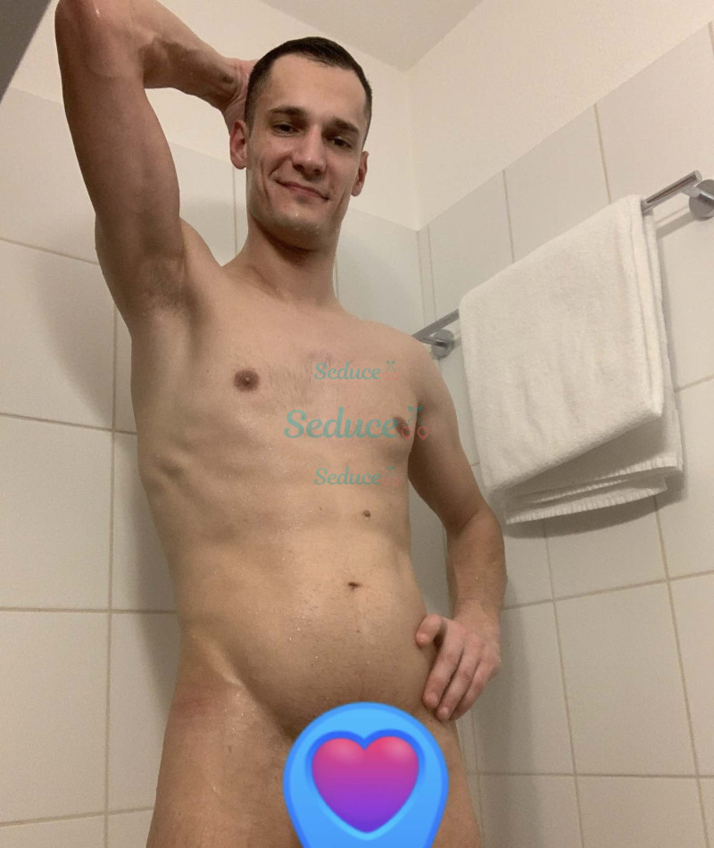 Photo escort girl Roberto: the best escort service