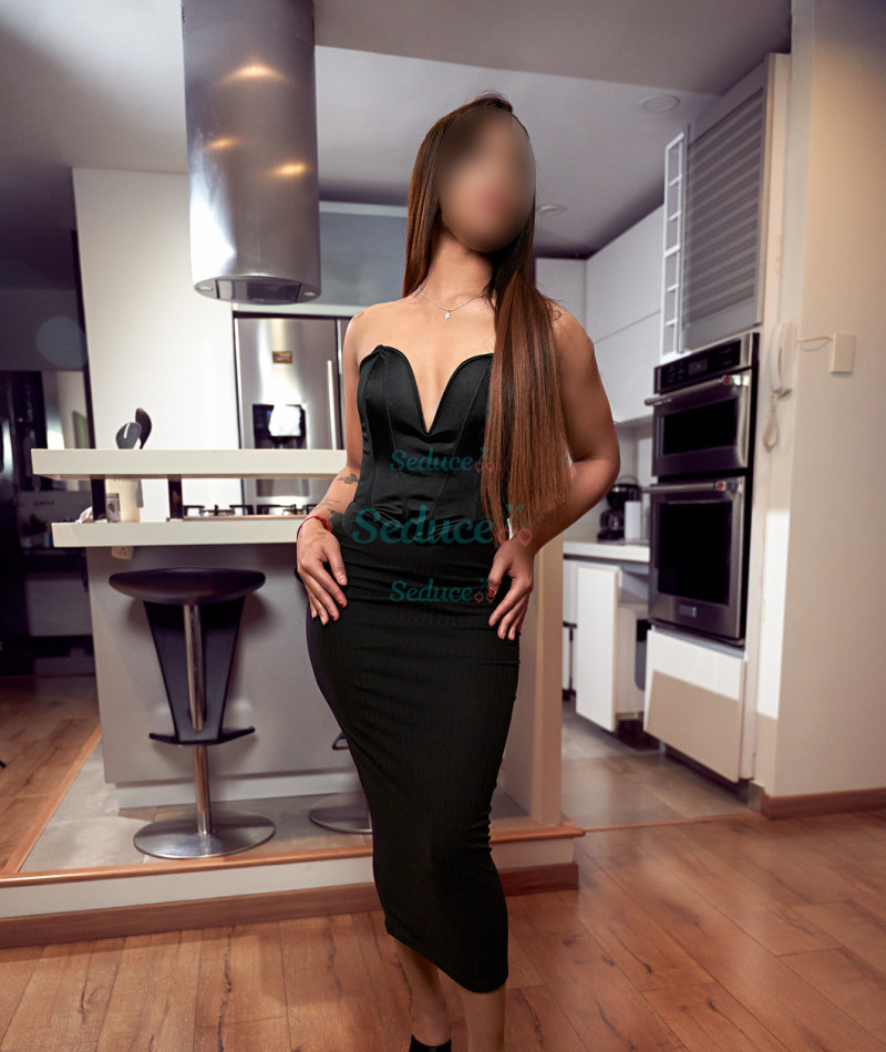 Photo escort girl Thara: the best escort service