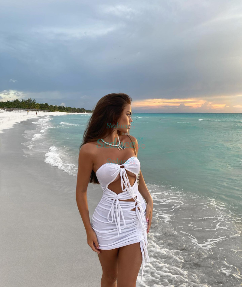 Photo escort girl Alina: the best escort service
