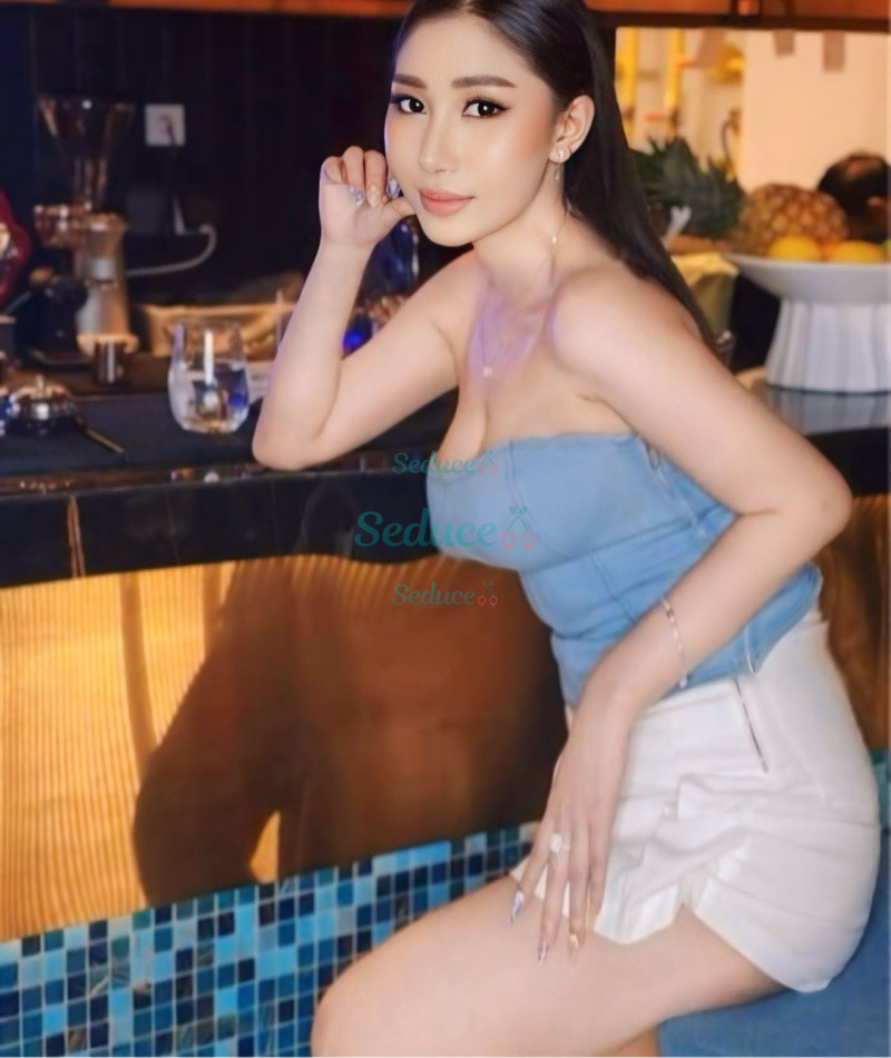 Photo escort girl Salsabila: the best escort service