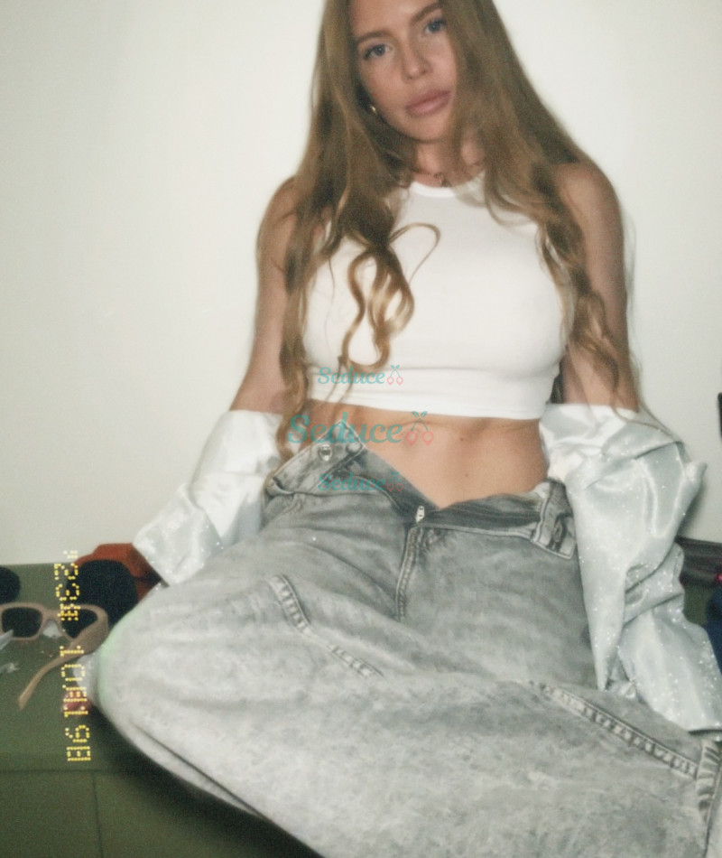 Photo escort girl Alessandra Jane: the best escort service