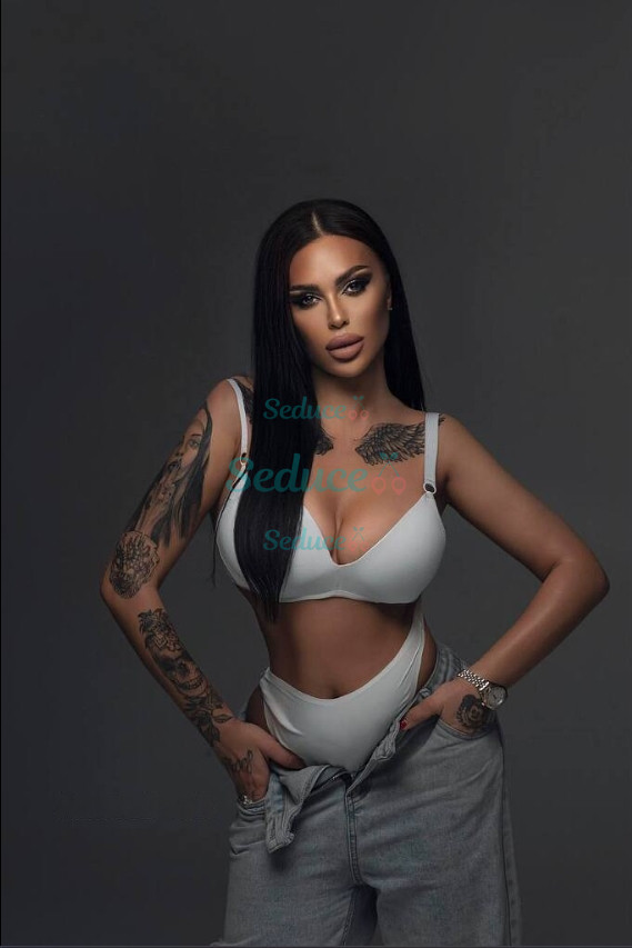 Photo escort girl ELENA: the best escort service