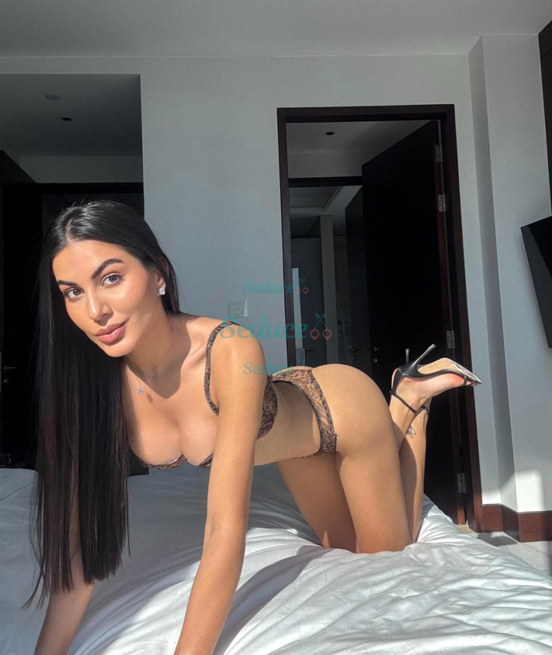 Photo escort girl Karina: the best escort service