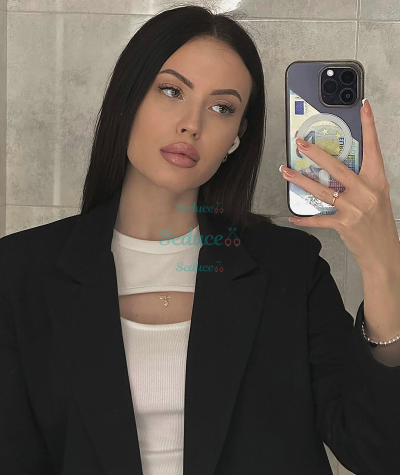 Photo escort girl maria: the best escort service