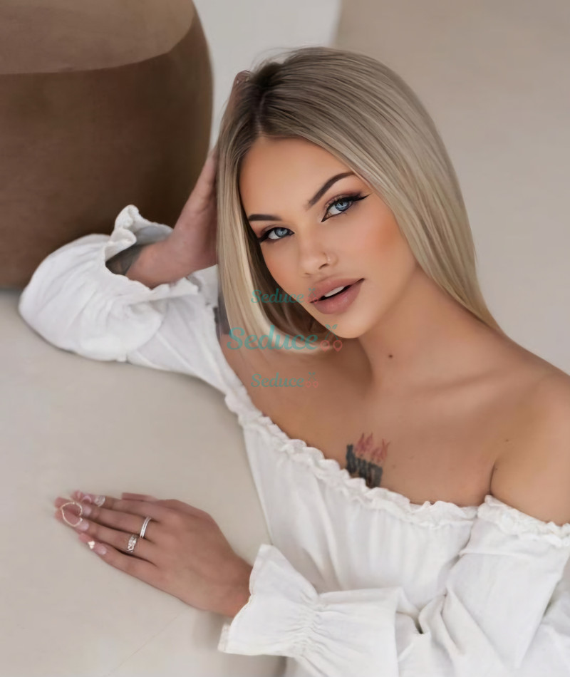 Photo escort girl Liza: the best escort service