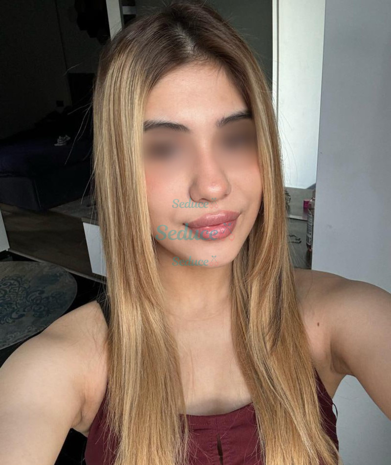 Photo escort girl Karina: the best escort service