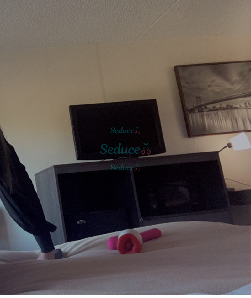 Photo escort girl NovaBliss: the best escort service