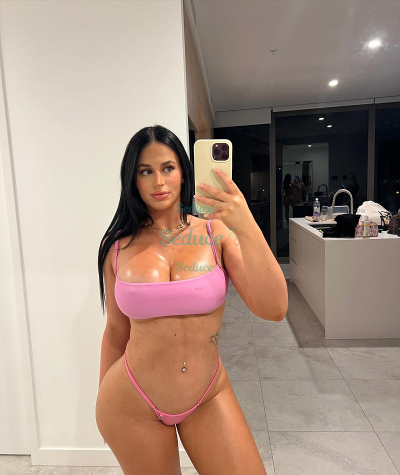 Photo escort girl Samanta: the best escort service