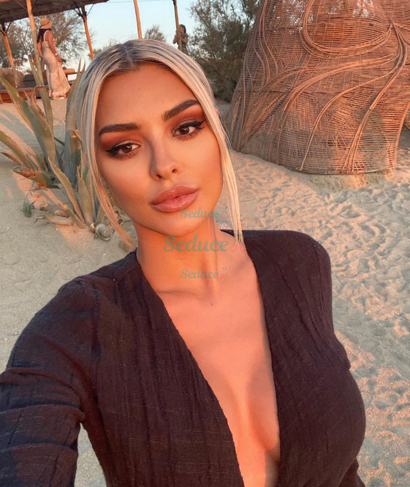 Photo escort girl Alihan: the best escort service