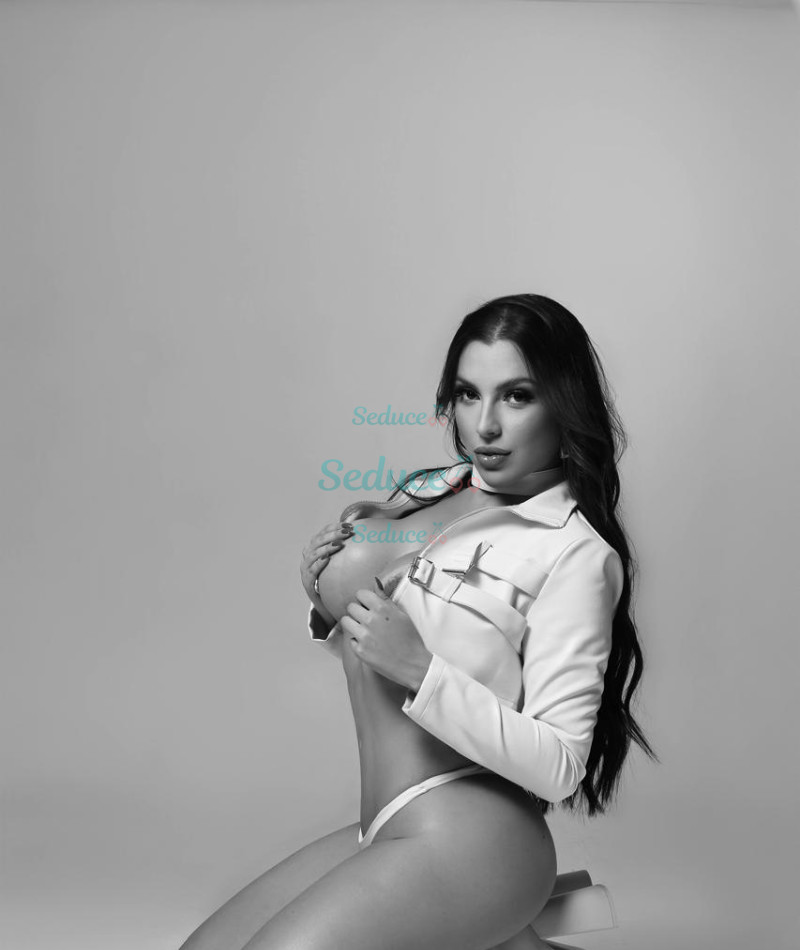 Photo escort girl Violetta: the best escort service