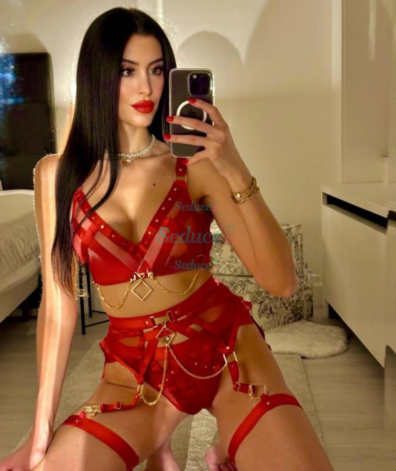 Photo escort girl ALINA_B: the best escort service
