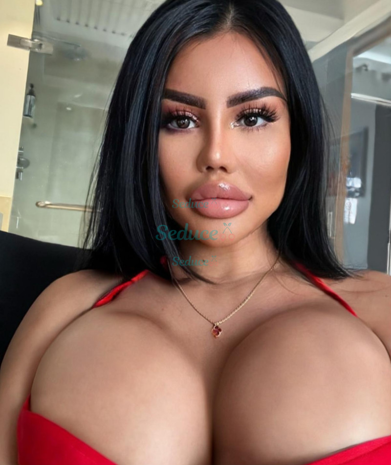 Photo escort girl Bimbo: the best escort service