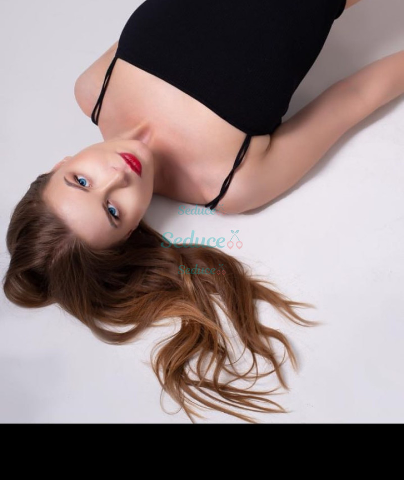 Photo escort girl Nell: the best escort service