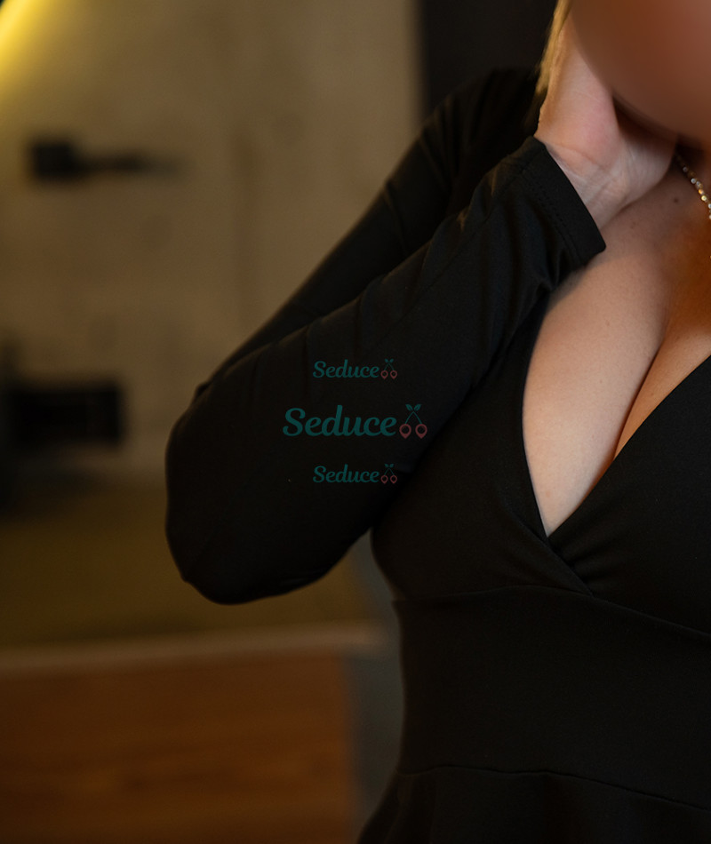 Photo escort girl Isabella Dorado: the best escort service