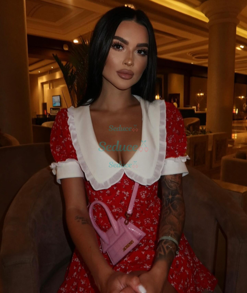 Photo escort girl Yasmin: the best escort service