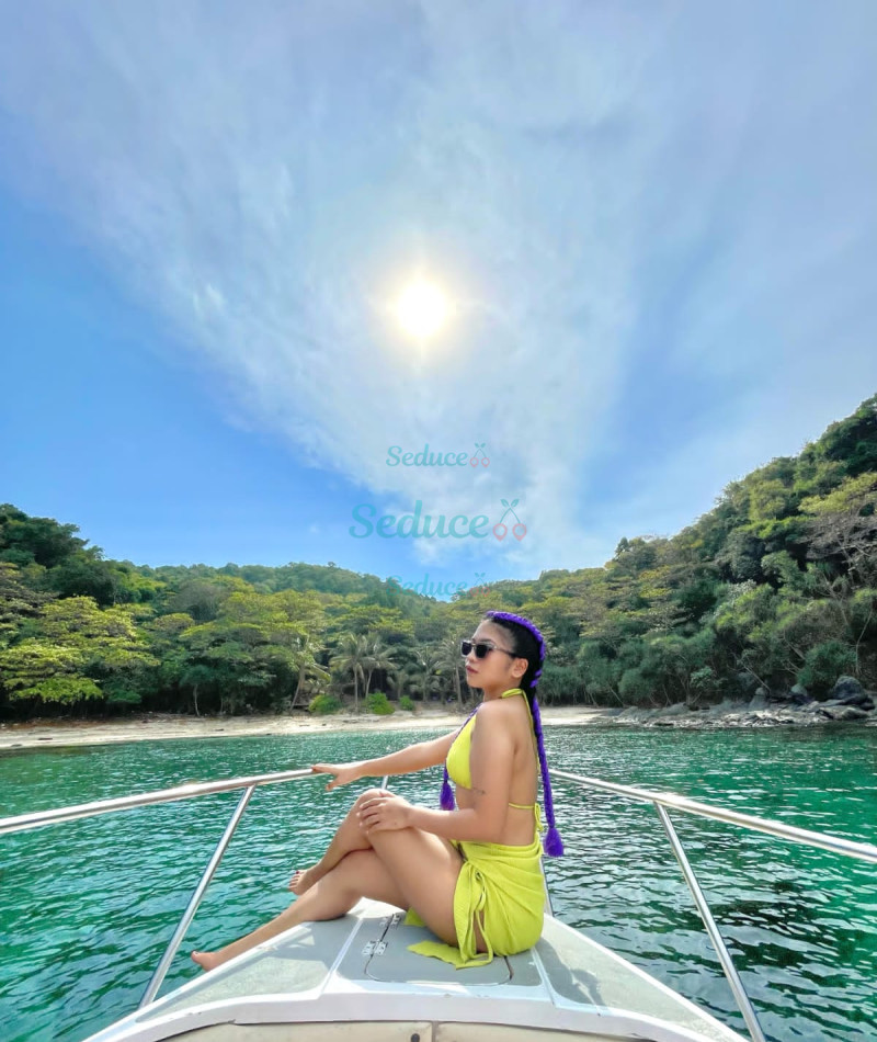 Photo escort girl Revafalisha: the best escort service