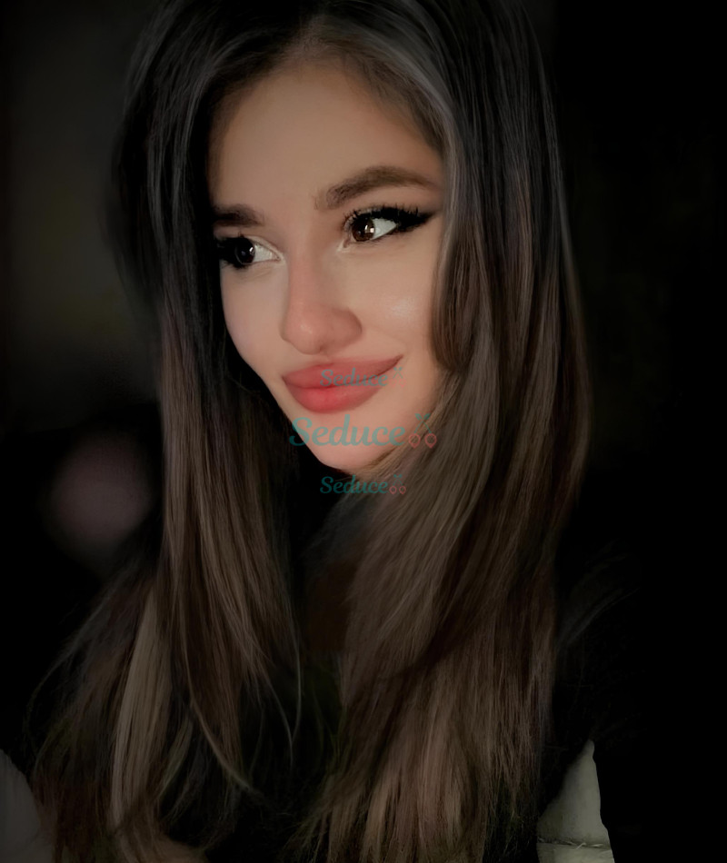 Photo escort girl Melanie: the best escort service