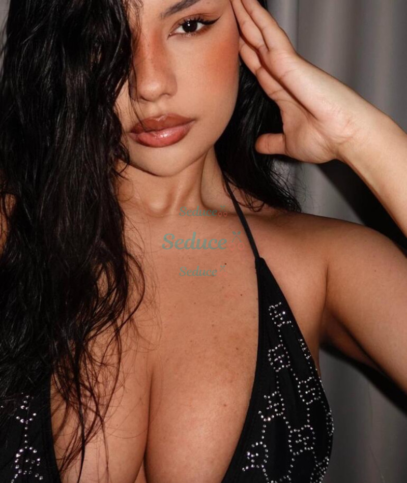 Photo escort girl Rebeca Glamour: the best escort service