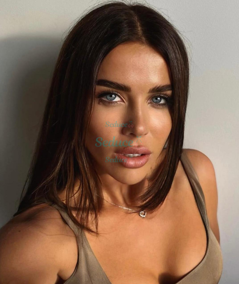 Photo escort girl Vika: the best escort service