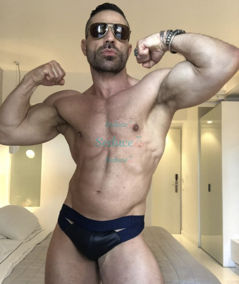 Photo escort girl Moderngladiator: the best escort service