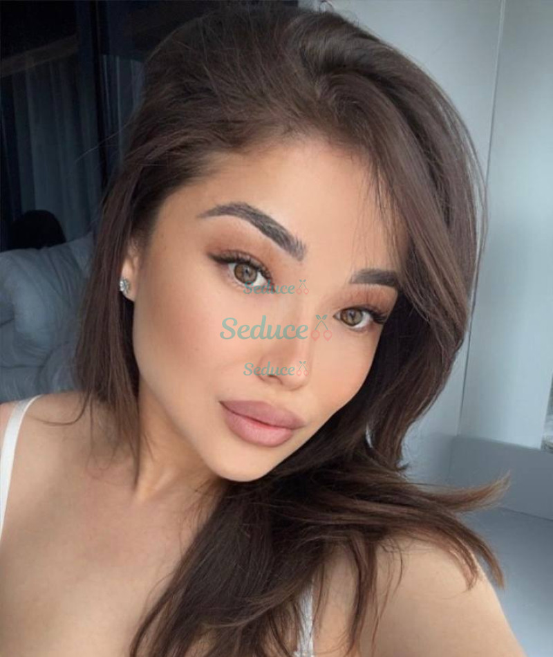 Photo escort girl Molya : the best escort service