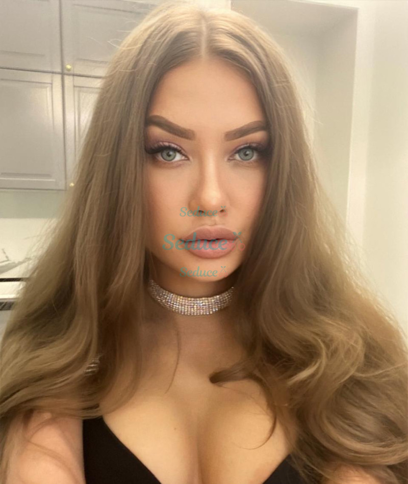 Photo escort girl Alina: the best escort service