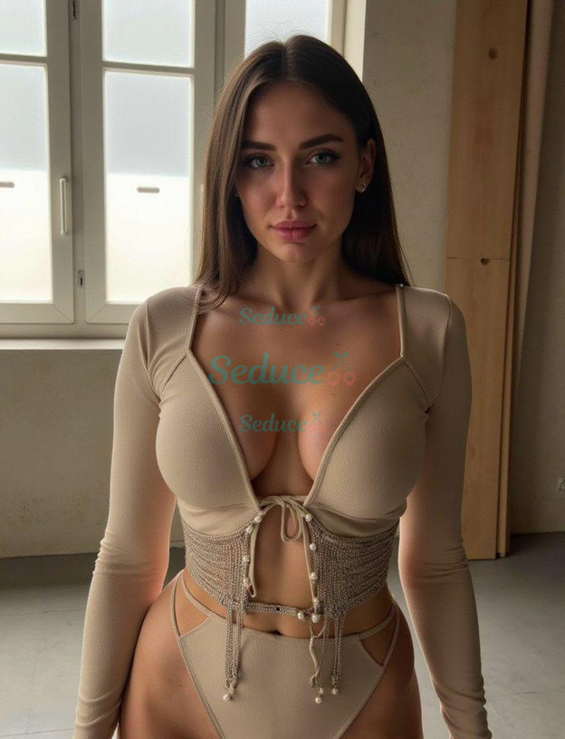Photo escort girl Darina: the best escort service