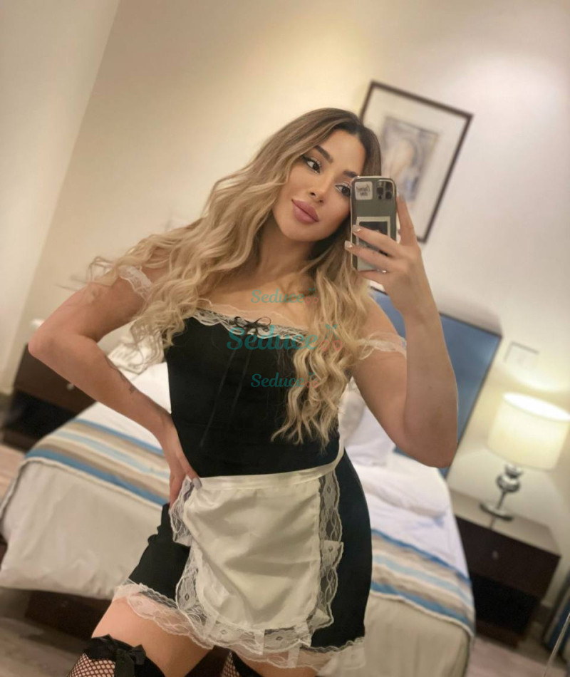 Photo escort girl Luna: the best escort service