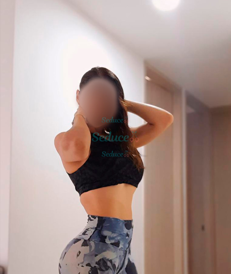 Photo escort girl Samantha Rosado: the best escort service