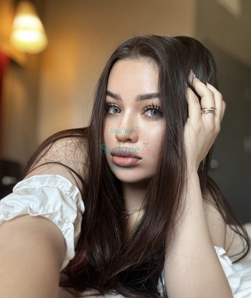 Photo escort girl Liya: the best escort service
