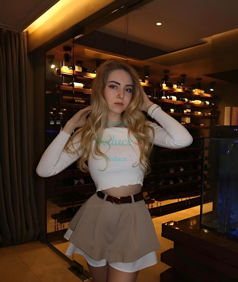 Photo escort girl Miroslava: the best escort service