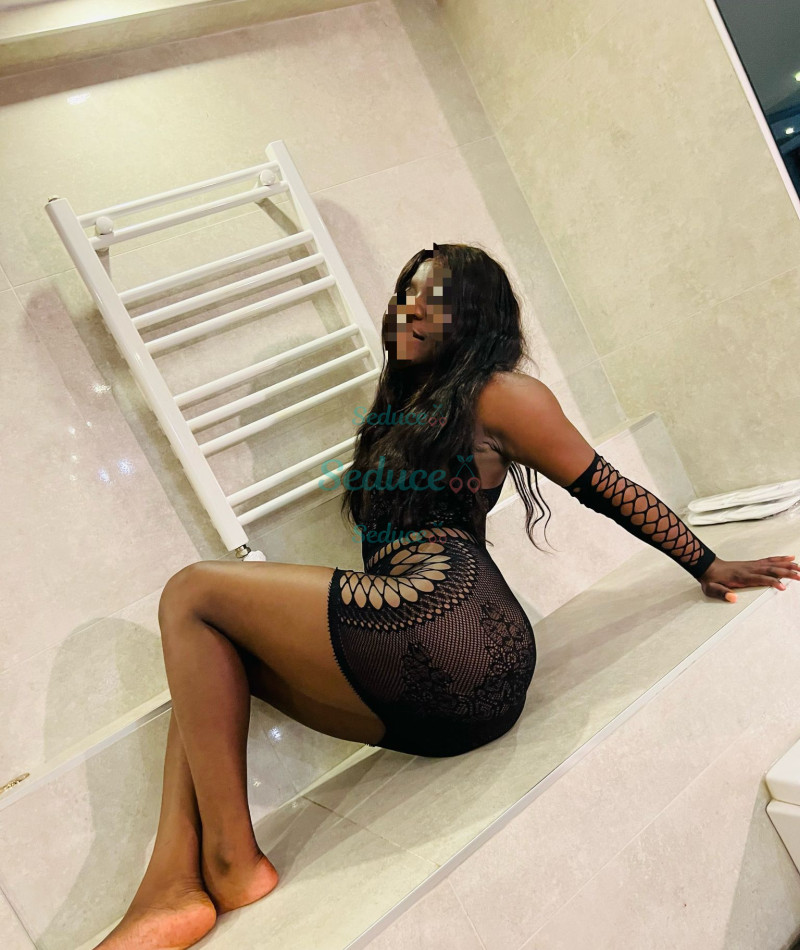 Photo escort girl Blue: the best escort service