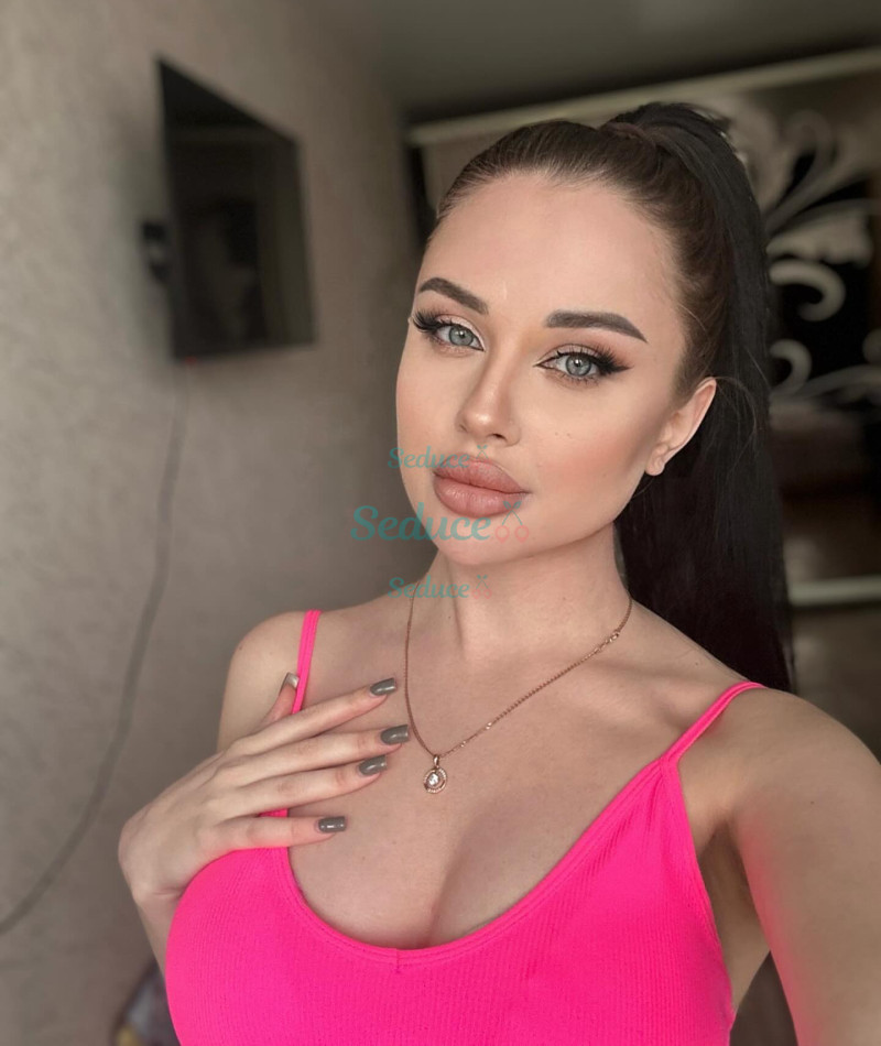 Photo escort girl KIRA: the best escort service