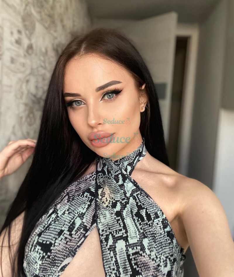 Photo escort girl KIRA: the best escort service