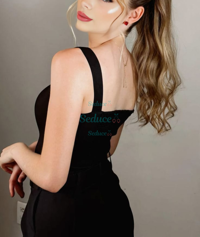 Photo escort girl Duru: the best escort service
