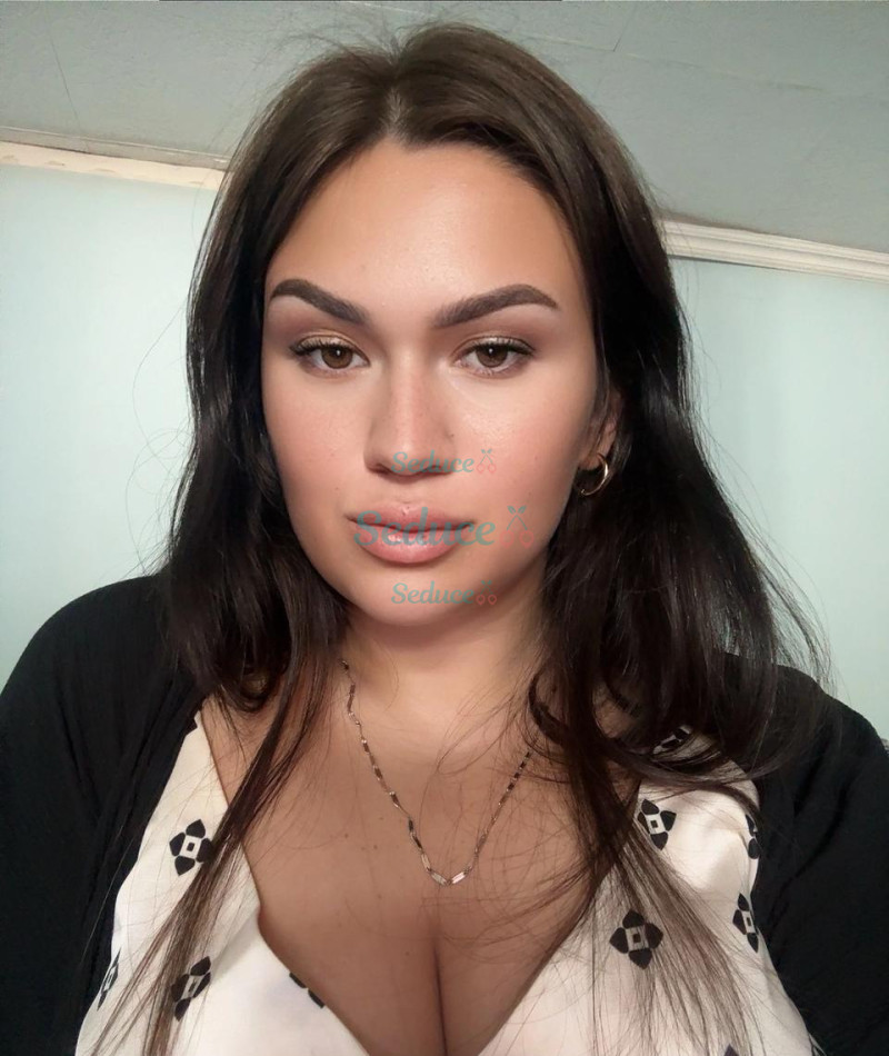 Photo escort girl Ameliya: the best escort service