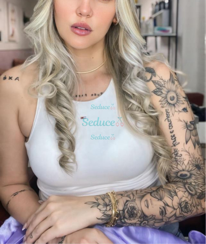 Photo escort girl Karol: the best escort service