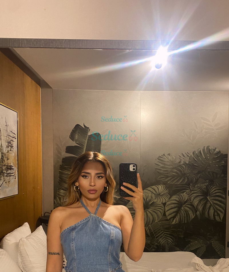 Photo escort girl Delina: the best escort service