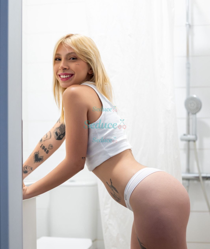 Photo escort girl Penelope: the best escort service