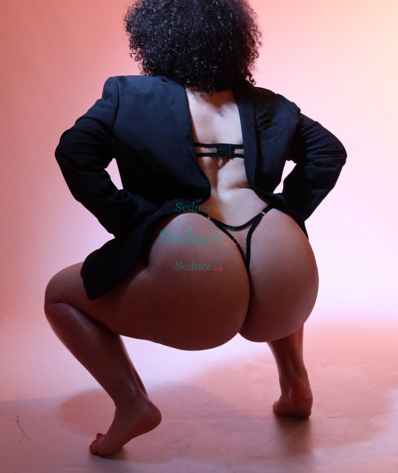Photo escort girl Zlata: the best escort service