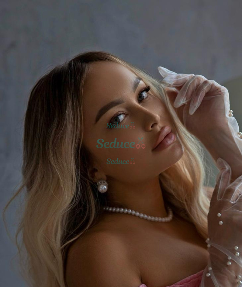 Photo escort girl Alina: the best escort service