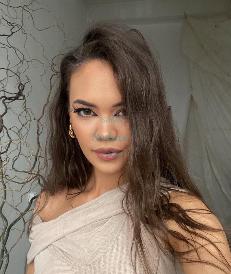 Photo escort girl Lina: the best escort service