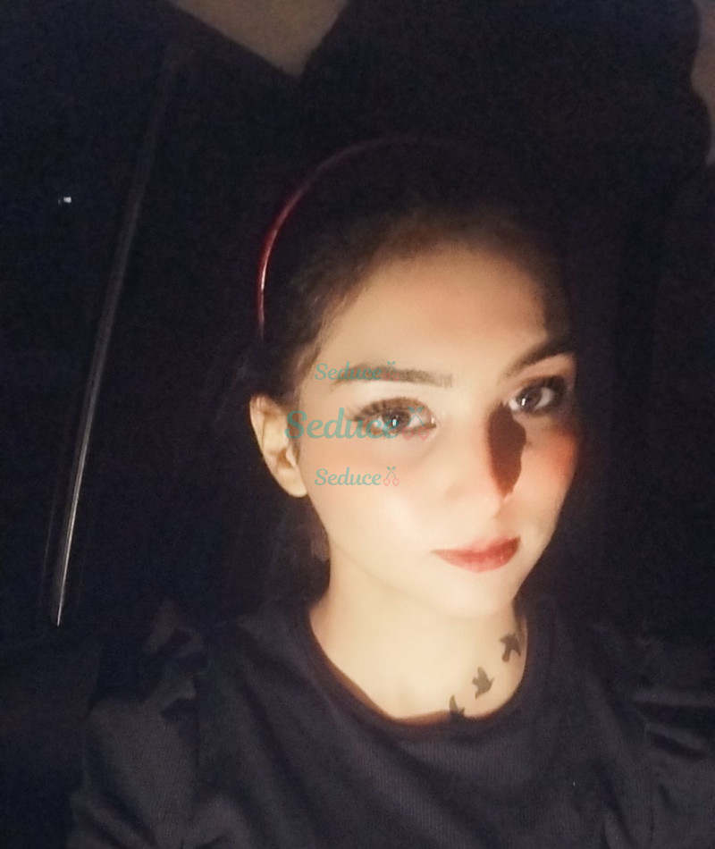 Photo escort girl Zoya khan: the best escort service