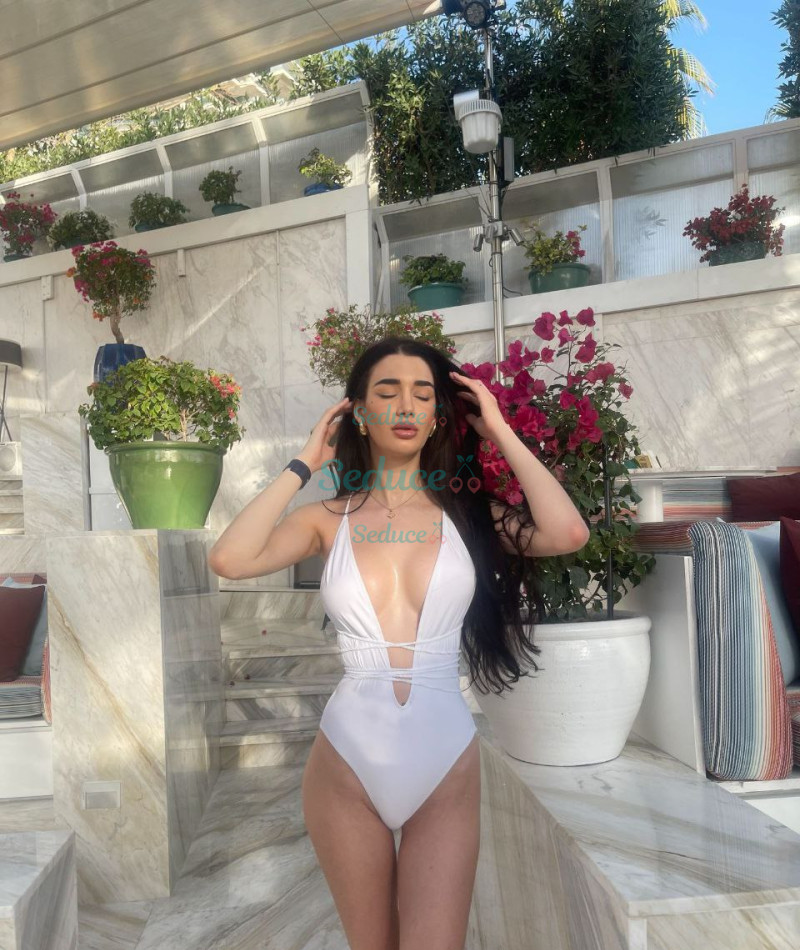 Photo escort girl Emilly: the best escort service