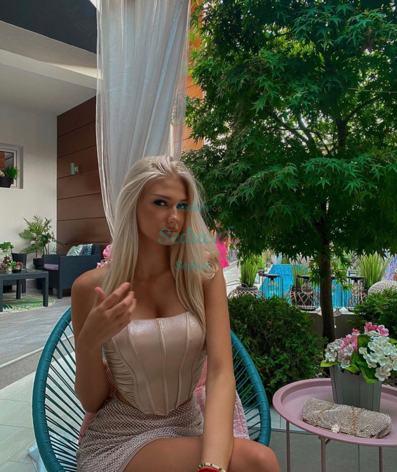 Photo escort girl teodara: the best escort service